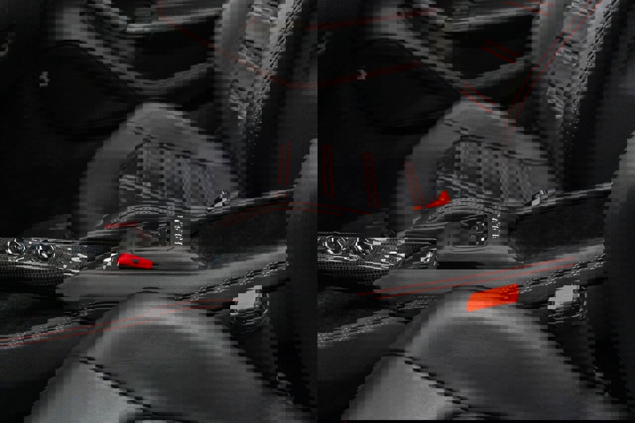 Used 2022 Ferrari F8 Tributo image 33