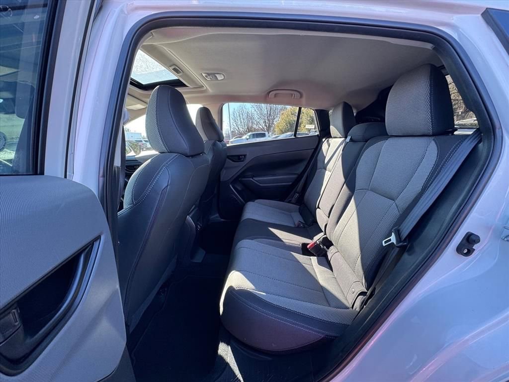 Used 2024 Subaru Crosstrek 2.0i Premium image 11