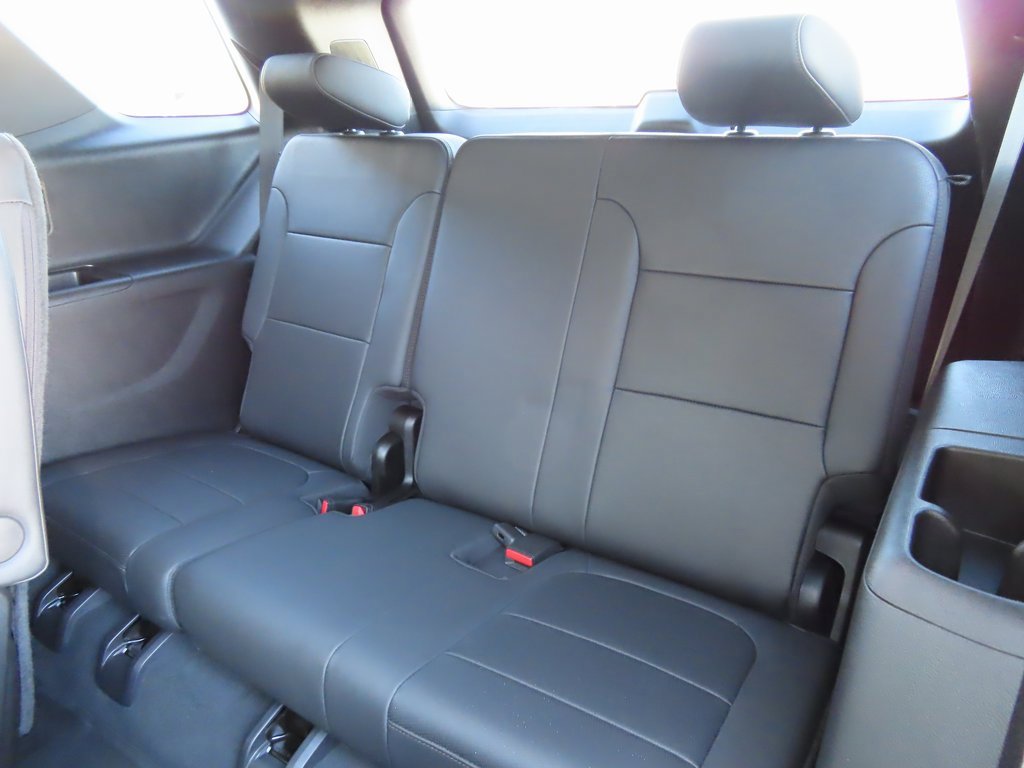 Certified 2022 Chevrolet Traverse High Country w/ LPO, Floor Liner Package image 31