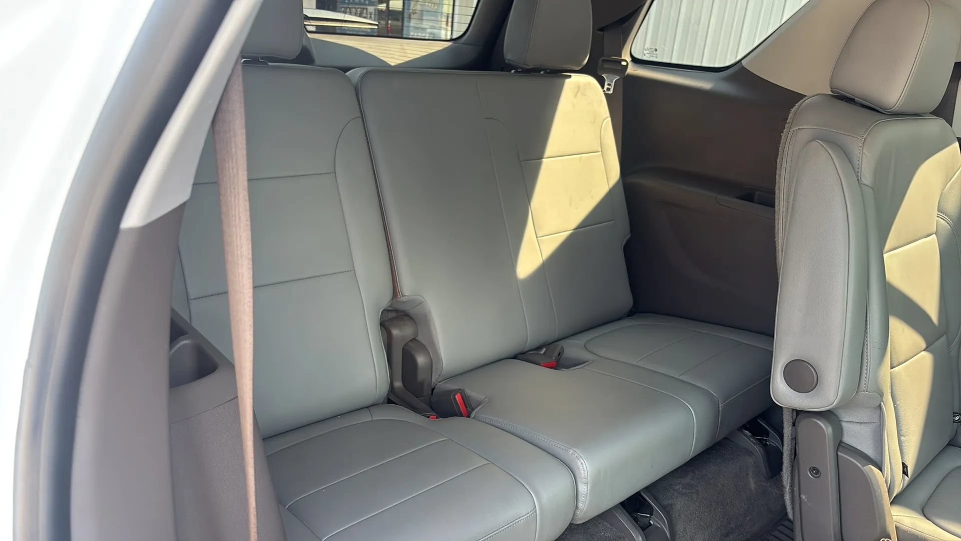 Used 2020 Chevrolet Traverse LT w/ LT Premium Package AWD/4WD image 16