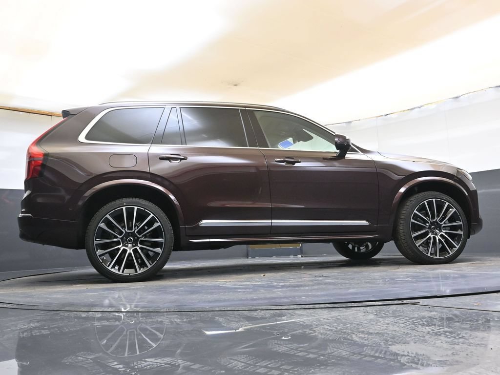 New 2026 Volvo XC90 B6 Plus w/ Protection Package Premier AWD/4WD image 45