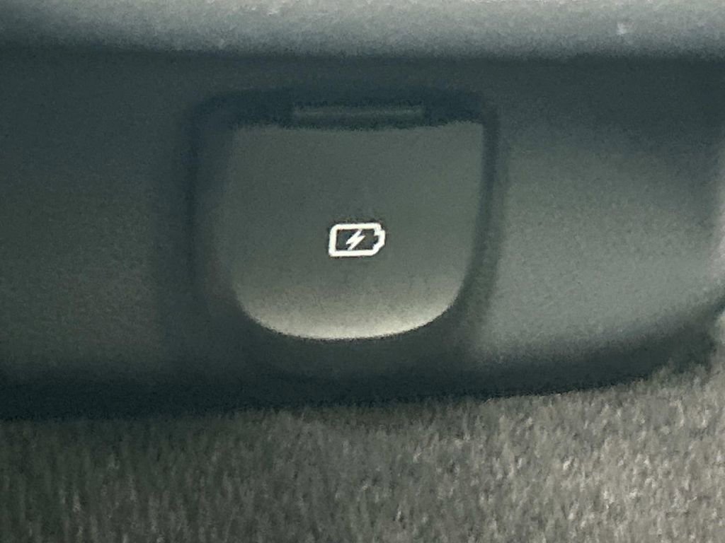 Used 2024 Genesis GV70 2.5T w/ Select Package image 24