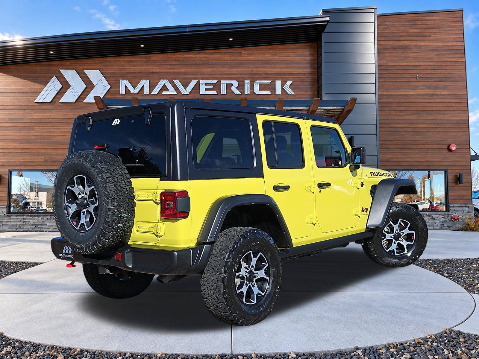 Used 2023 Jeep Wrangler Unlimited Rubicon w/ LED Lighting Group AWD/4WD image 7