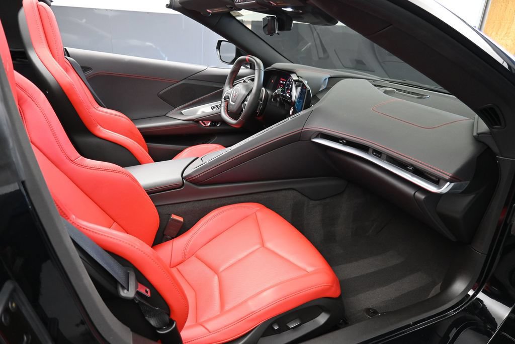 Used 2024 Chevrolet Corvette Stingray Convertible w/ 1LT RWD image 22