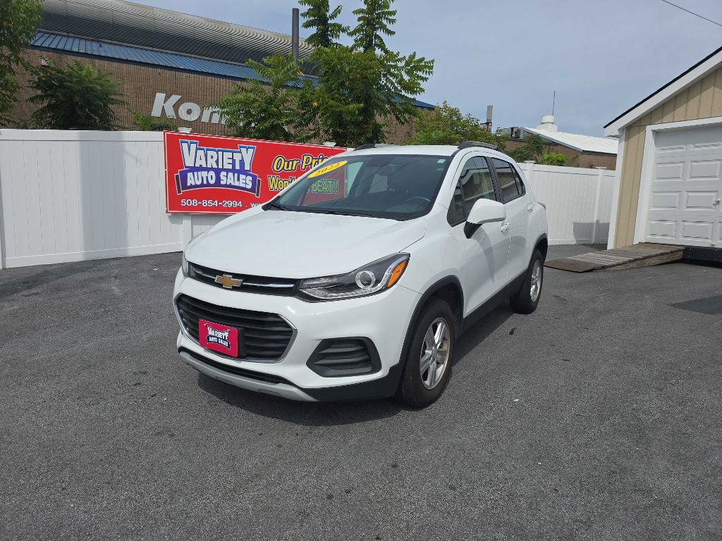 Used 2022 Chevrolet Trax LT w/ LT Convenience Package image 12
