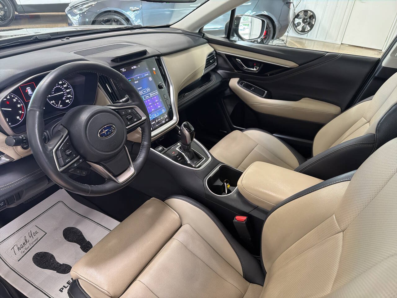 Used 2022 Subaru Outback Limited AWD/4WD image 9