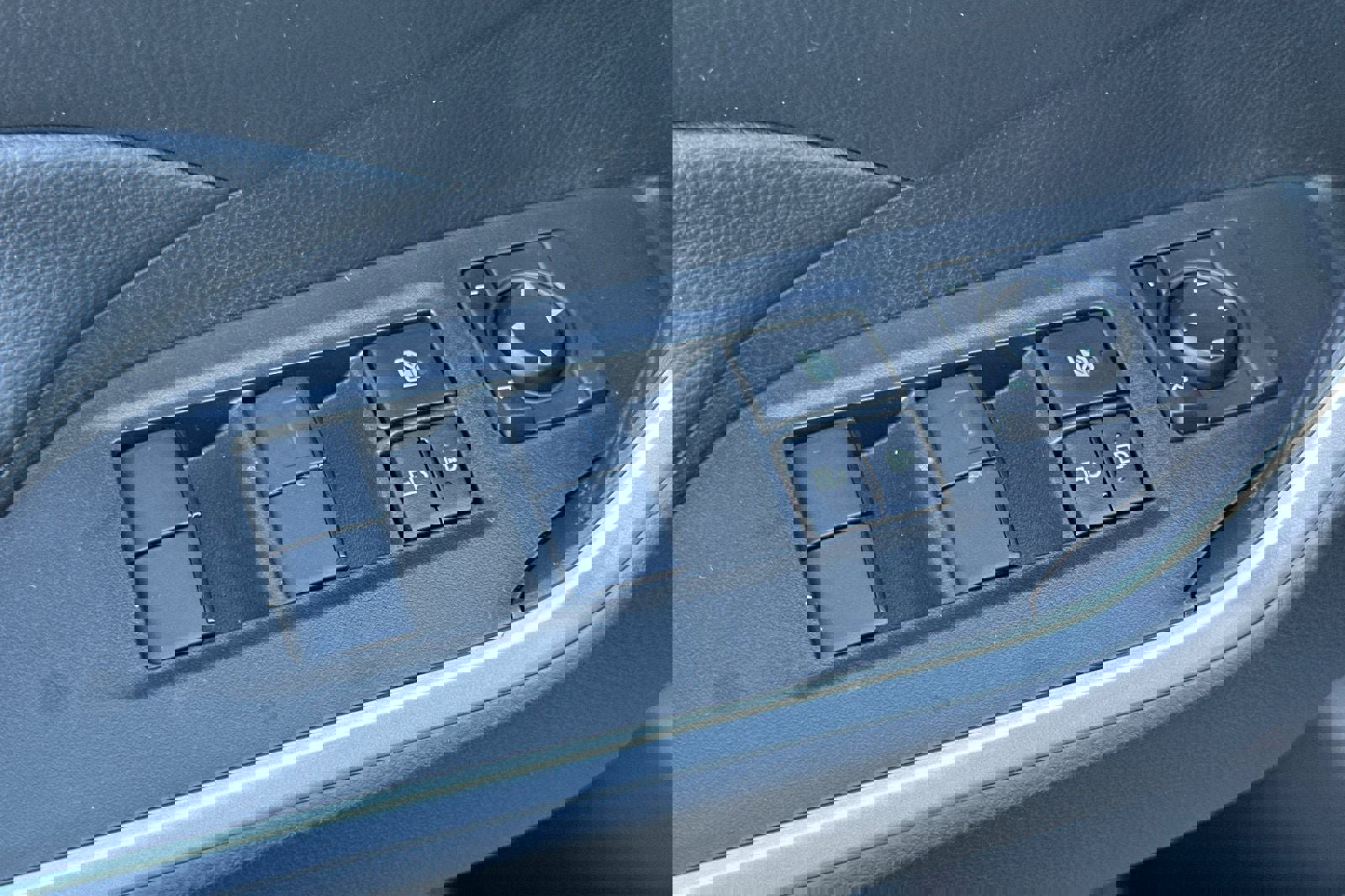 New 2025 Toyota RAV4 LE image 13