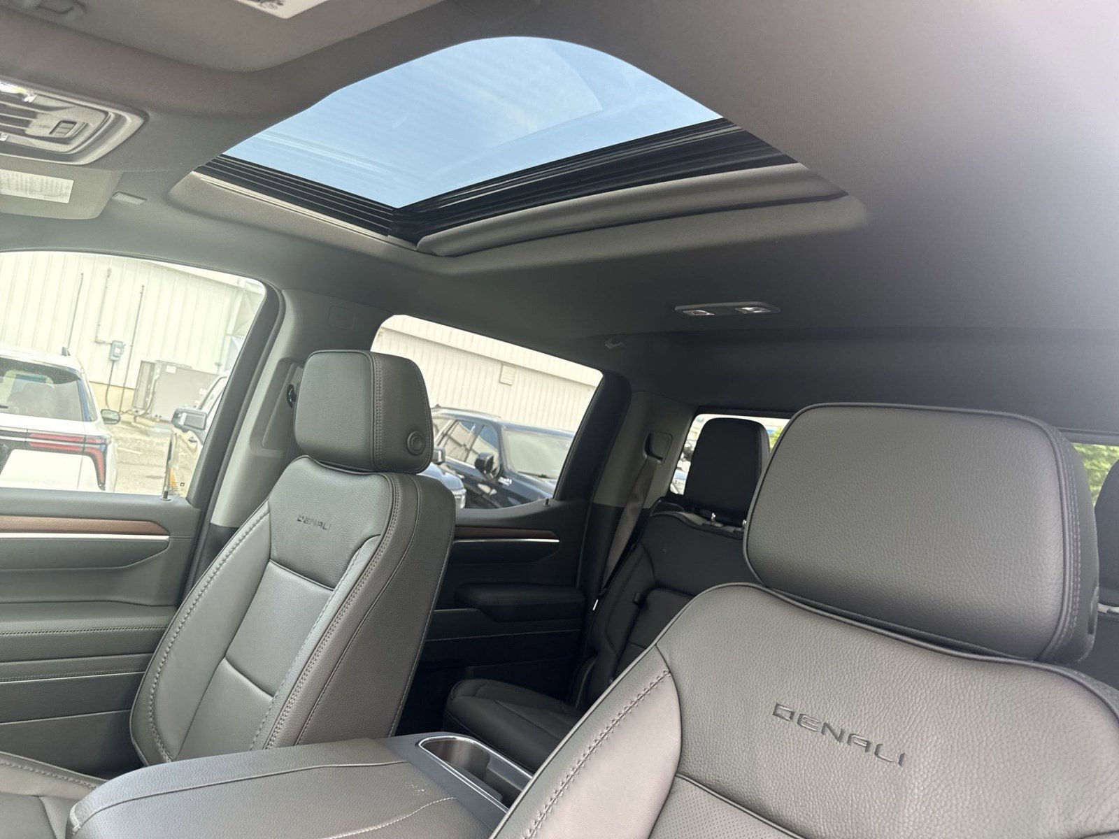 New 2026 GMC Sierra 1500 Denali AWD/4WD image 18