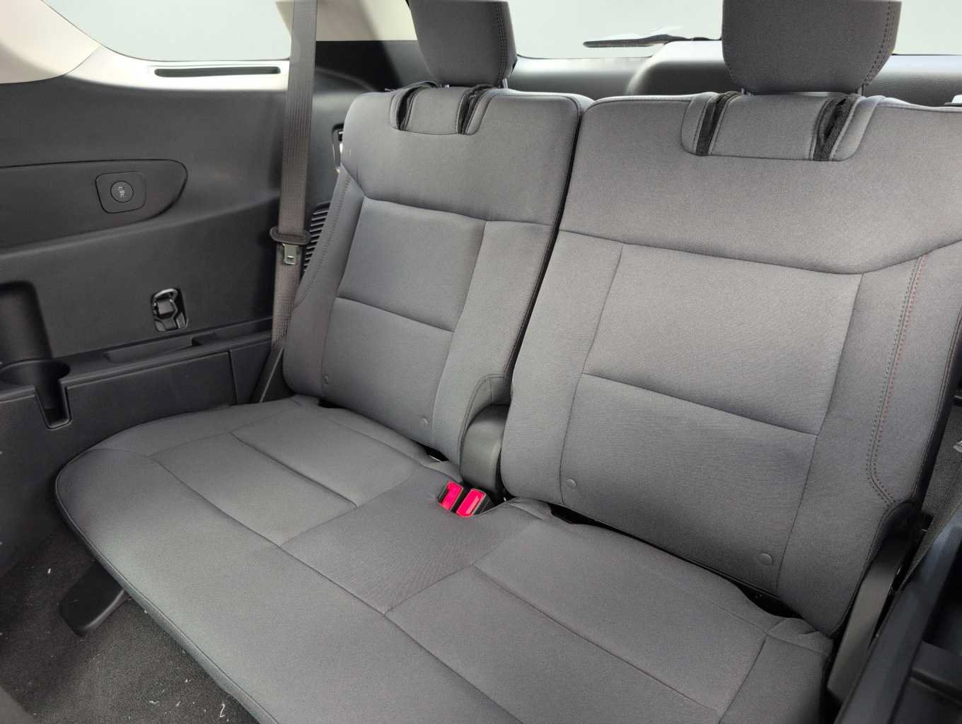 New 2026 Ford Explorer Active RWD image 24