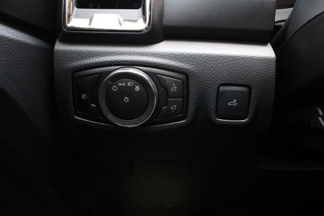 Used 2023 Ford Ranger Lariat w/ Tremor Off-Road Package image 9