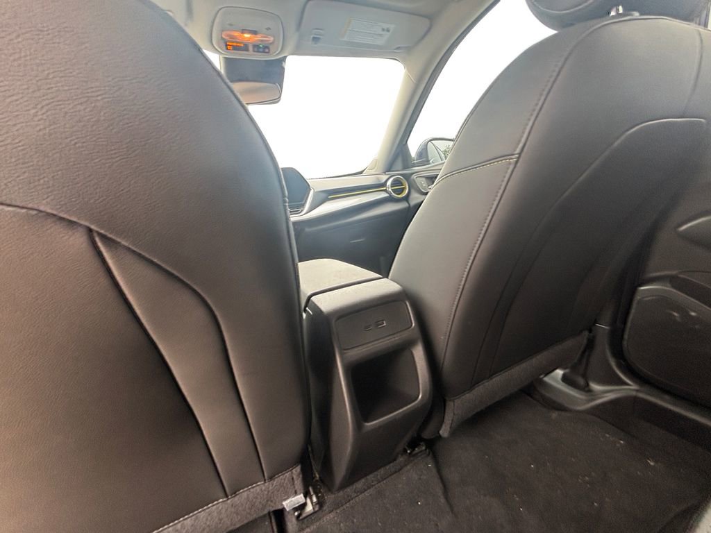 Used 2024 Chevrolet Trax LT FWD image 21