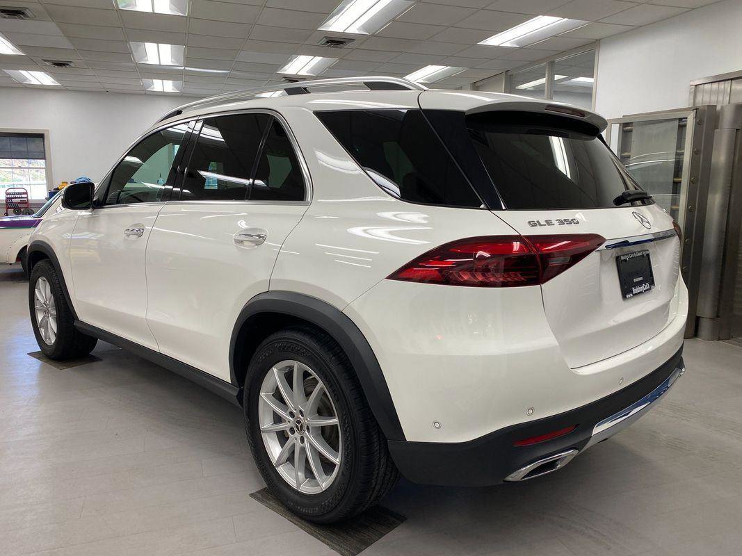 Used 2024 Mercedes-Benz GLE 350 4MATIC image 3