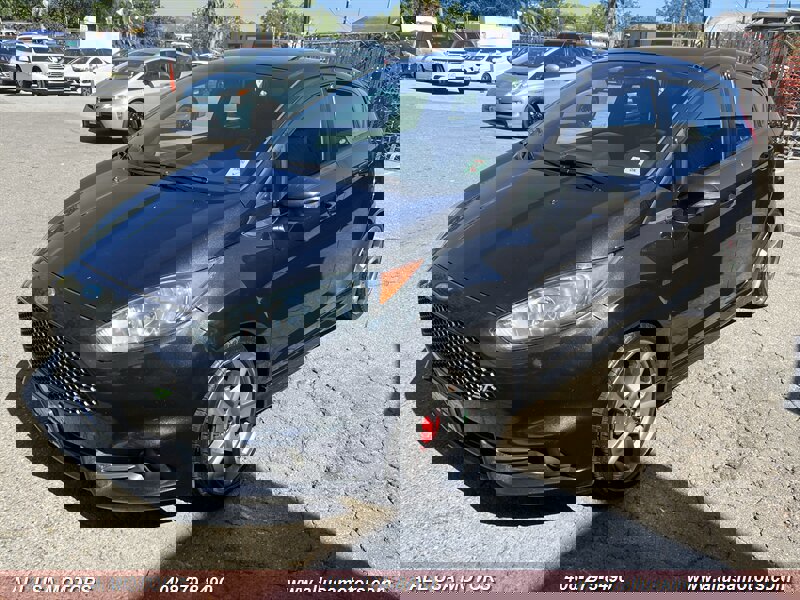 Used 2014 Ford Fiesta ST w/ ST Recaro Package FWD image 4