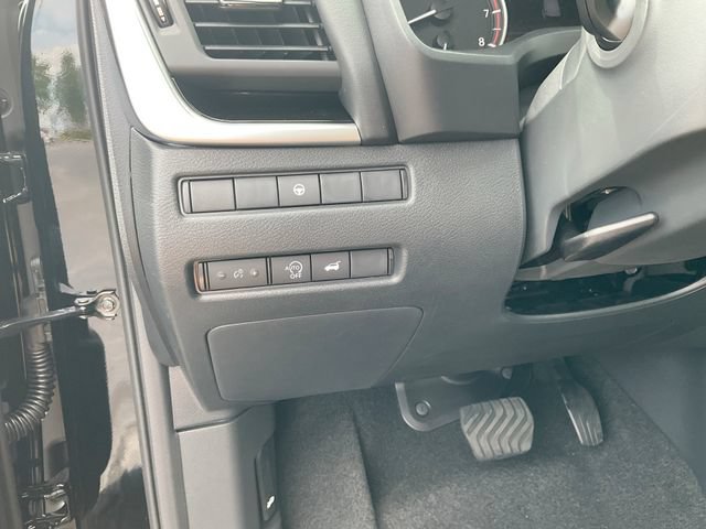 New 2026 Nissan Rogue SV w/ Rock Creek Premium Package AWD/4WD image 19
