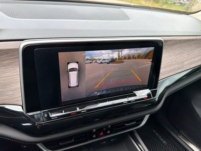 New 2026 Volkswagen Atlas SEL Premium R-Line image 32