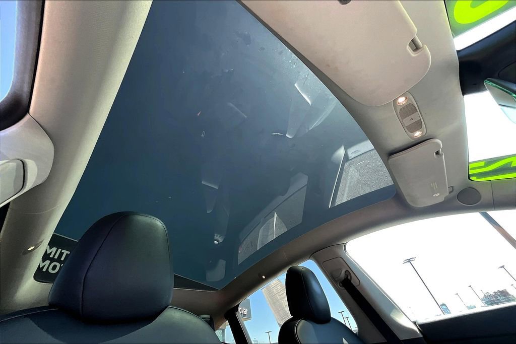 Used 2021 Tesla Model Y Long Range image 22