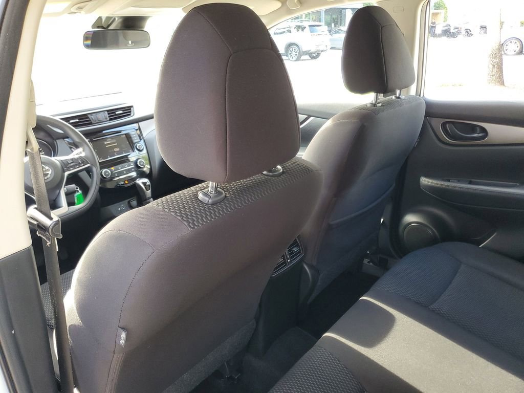 Used 2020 Nissan Rogue Sport S w/ Appearance Package FWD image 11