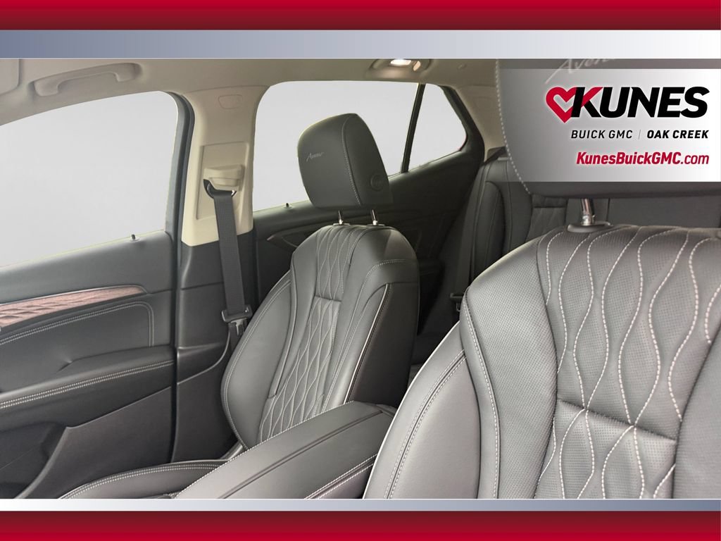 Used 2023 Buick Envision Avenir AWD/4WD image 23