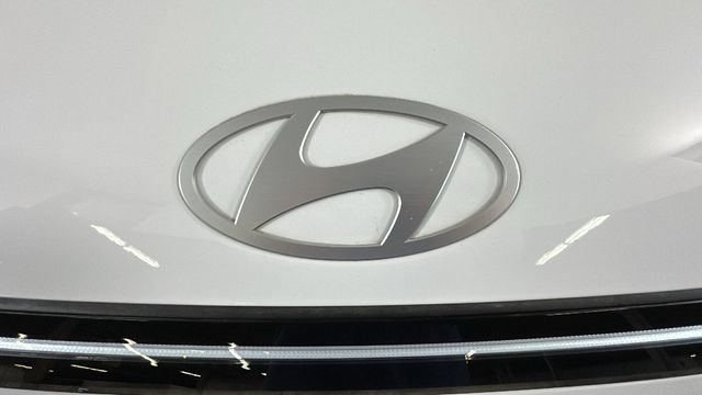 Used 2026 Hyundai Kona Limited FWD image 8