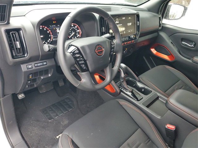 Used 2025 Nissan Frontier Pro-X image 22