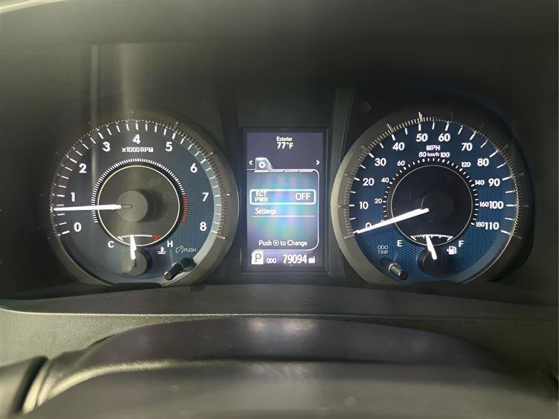 Used 2017 Toyota Sienna XLE w/ XLE Navigation Package FWD image 18