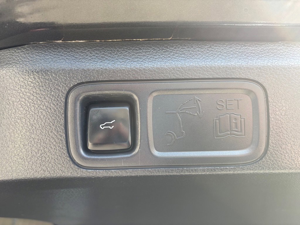 Used 2023 Ford Expedition Max XLT image 28