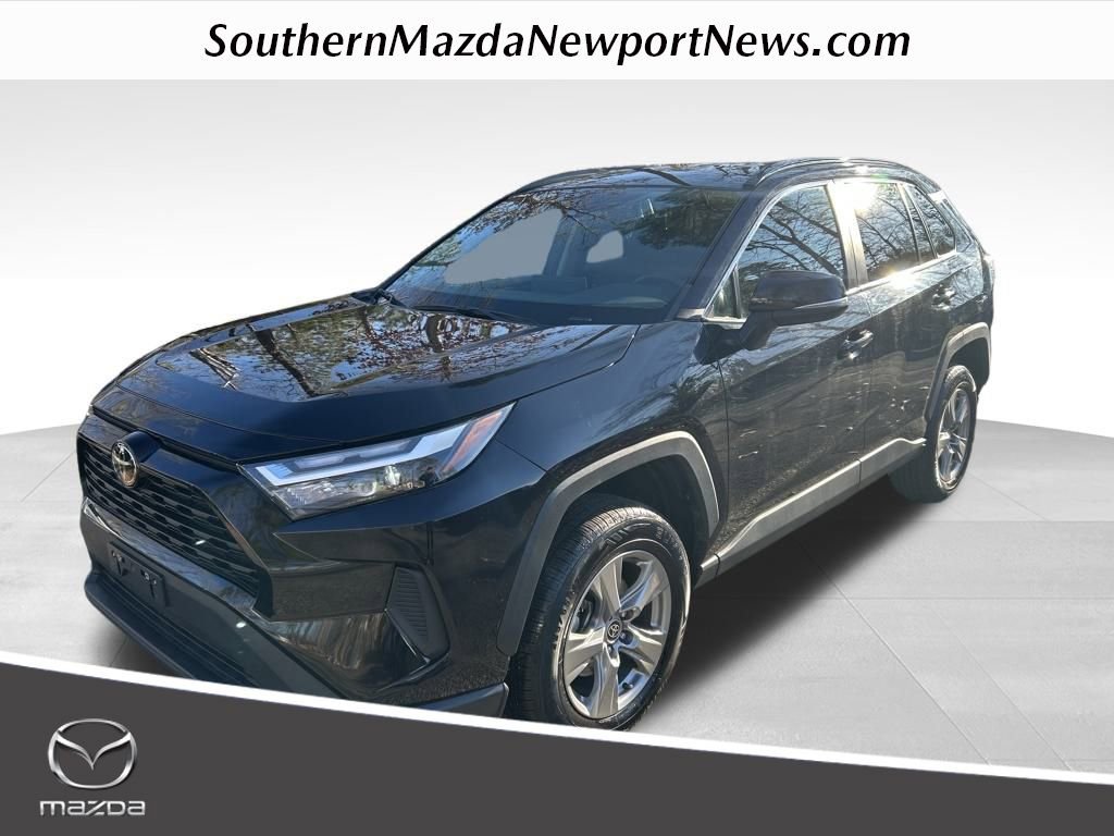 Used 2024 Toyota RAV4 XLE image 1
