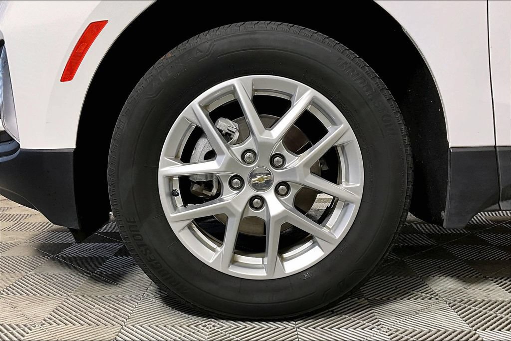 Used 2024 Chevrolet Equinox LT AWD/4WD image 8