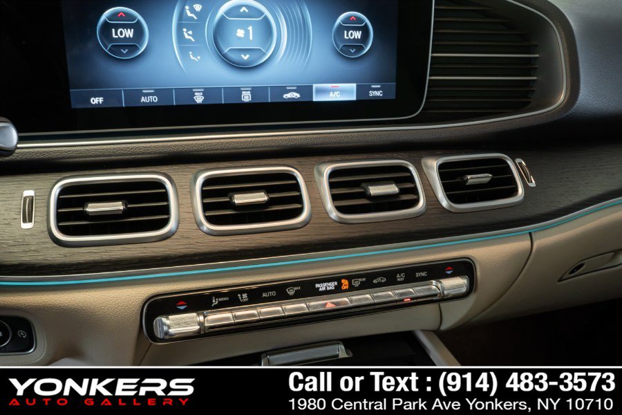 Used 2022 Mercedes-Benz GLE 350 4MATIC w/ Premium Package image 19