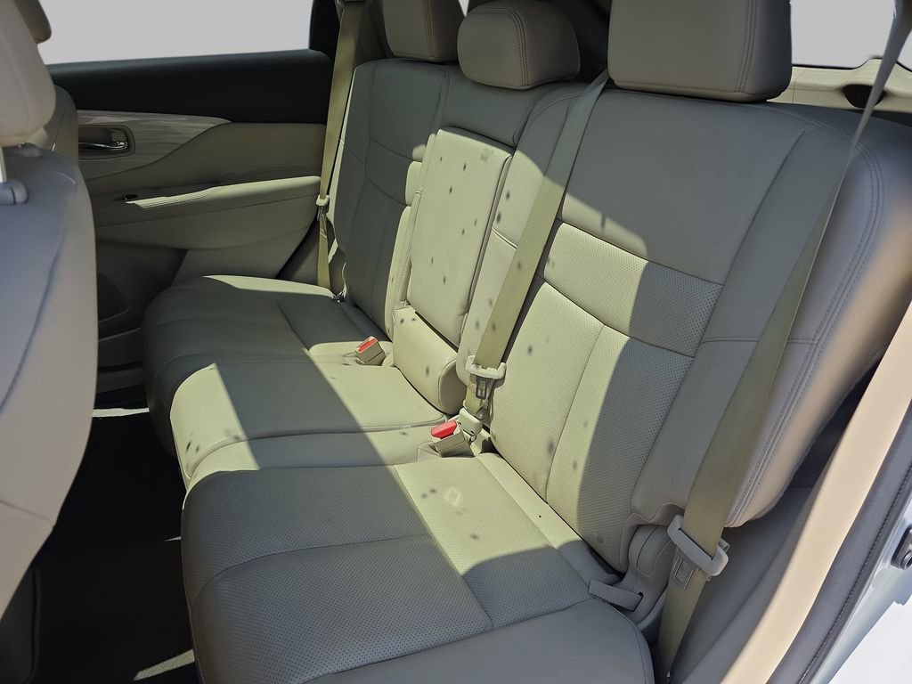 Used 2017 Nissan Murano S AWD/4WD image 14
