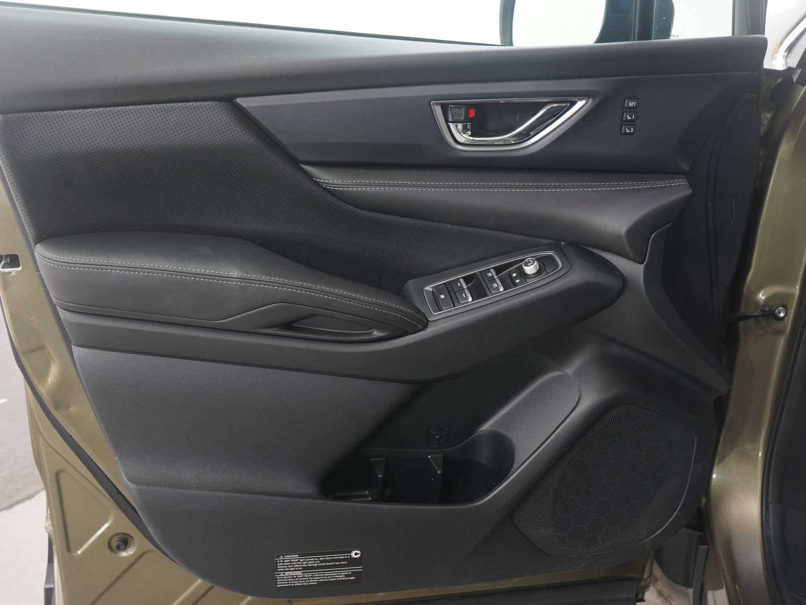 Used 2023 Subaru Ascent Limited image 22