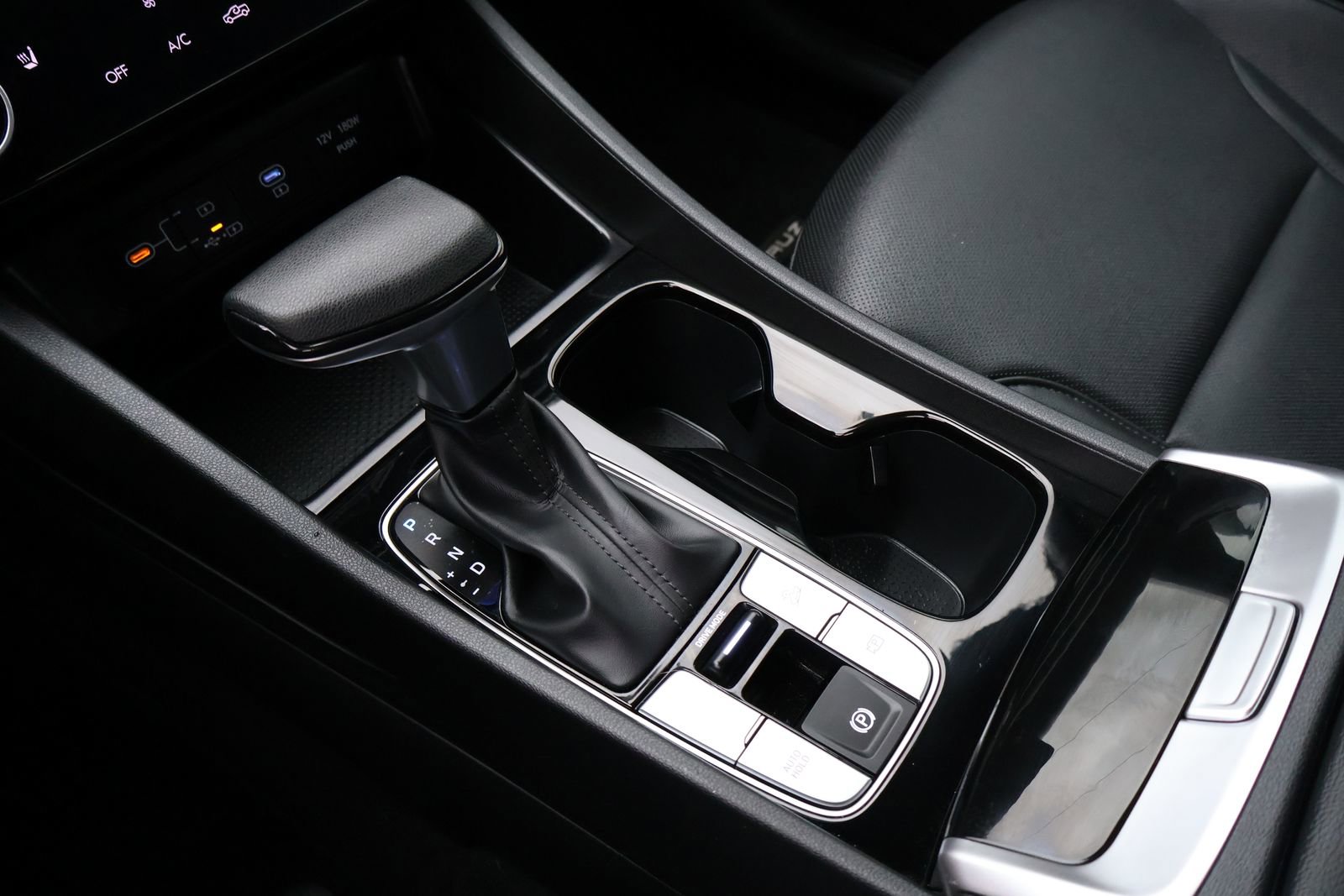 Used 2025 Hyundai Santa Cruz SEL FWD image 21