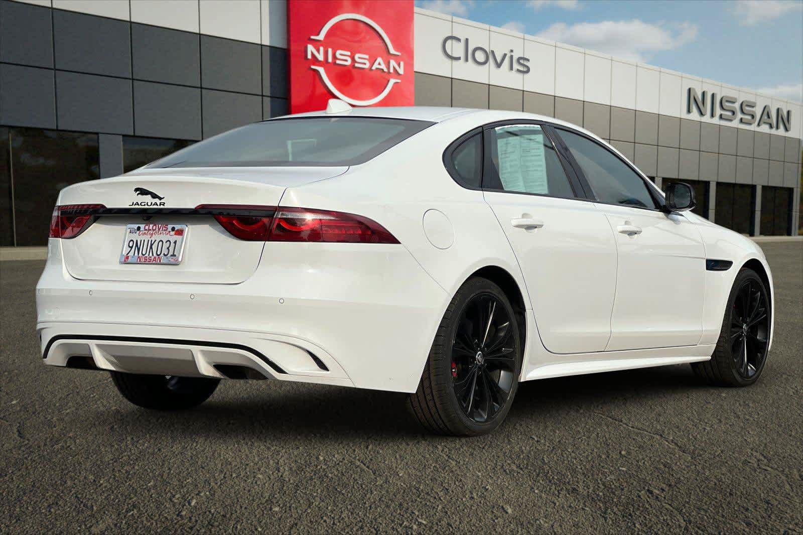 Used 2024 Jaguar XF R-Dynamic SE AWD/4WD image 2