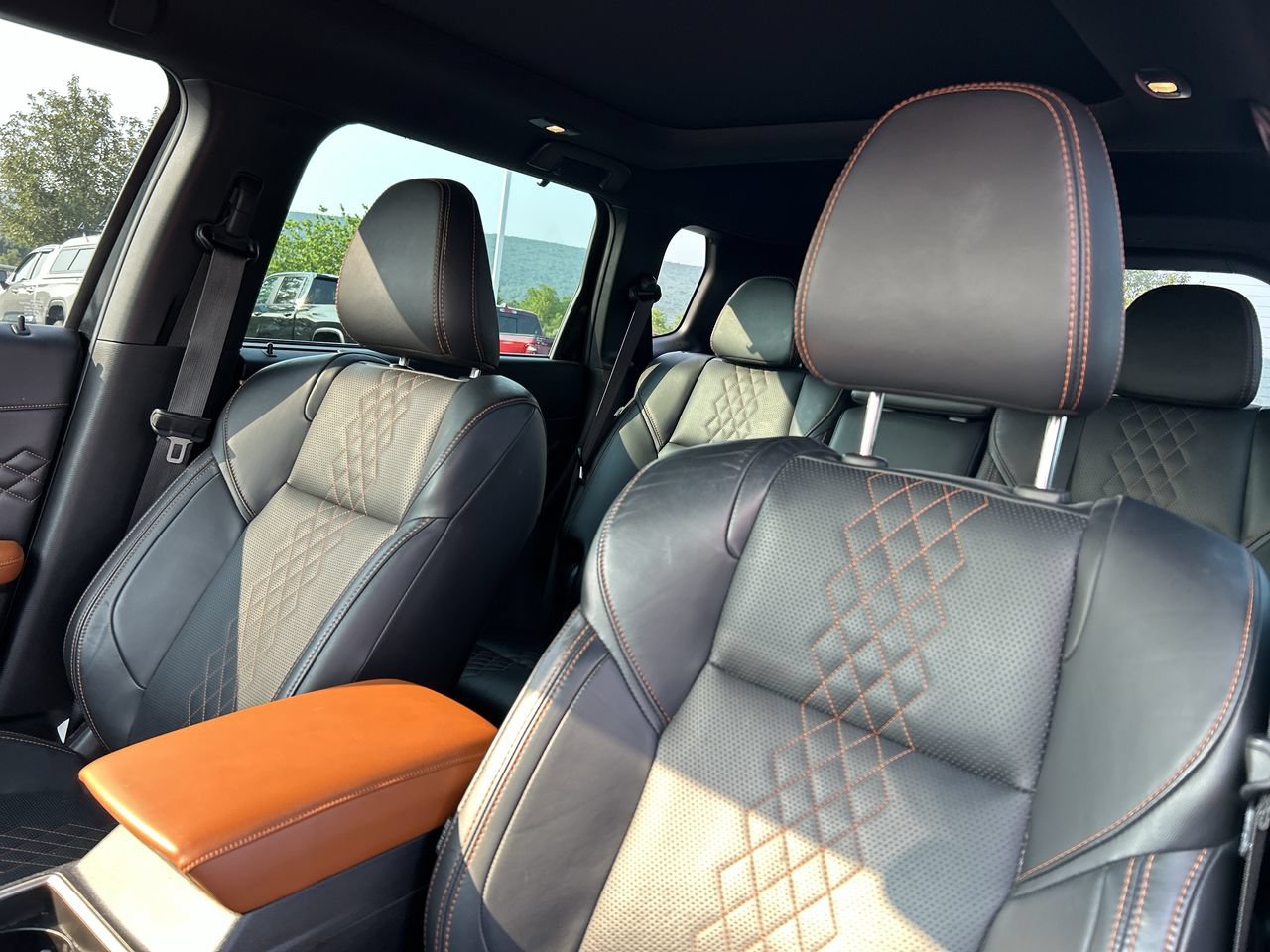 Used 2023 Mitsubishi Outlander SEL AWD/4WD image 22