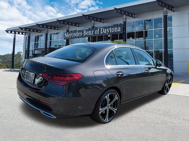 Used 2025 Mercedes-Benz C 300 Sedan image 4