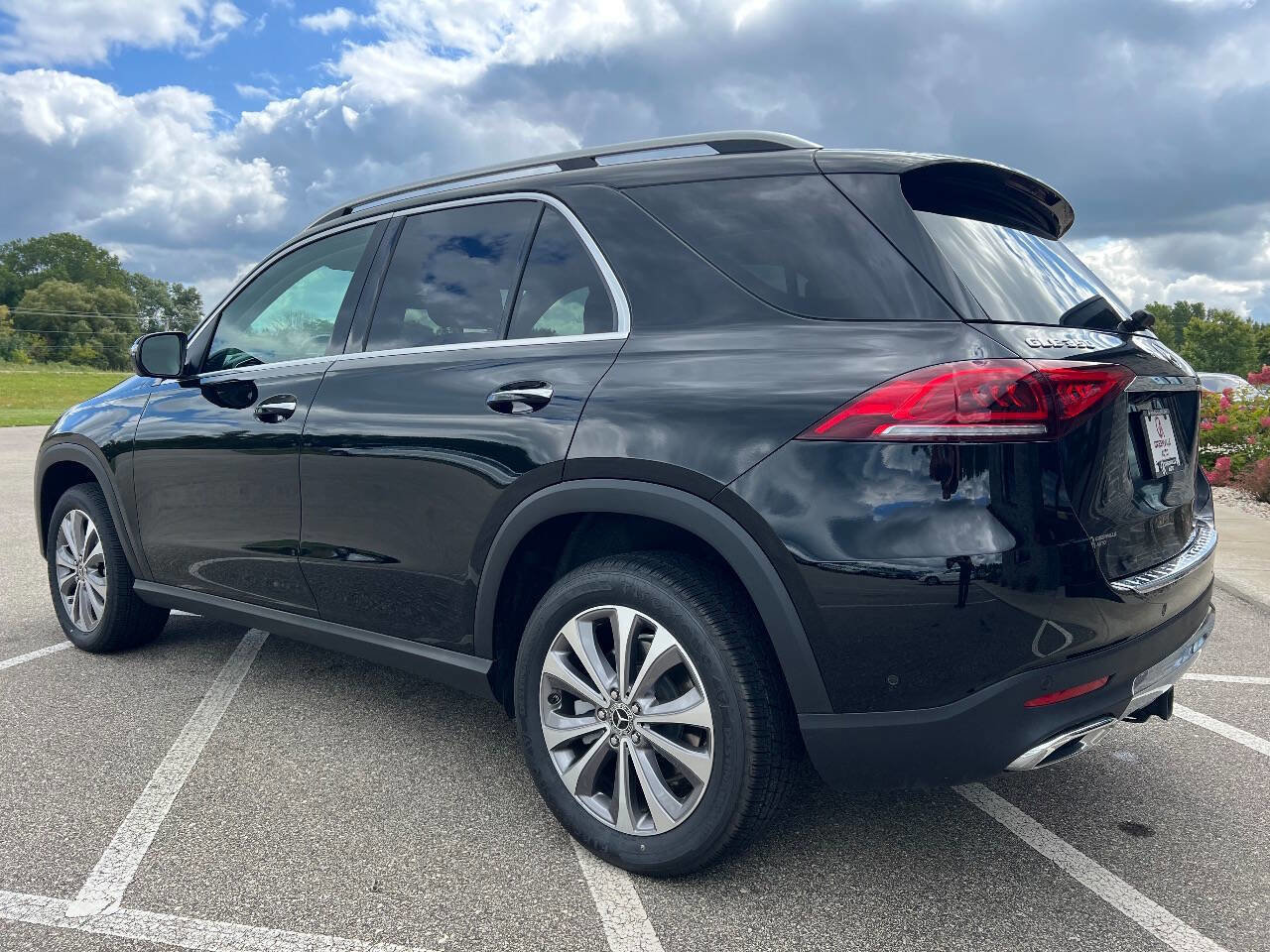 Used 2022 Mercedes-Benz GLE 350 4MATIC image 4