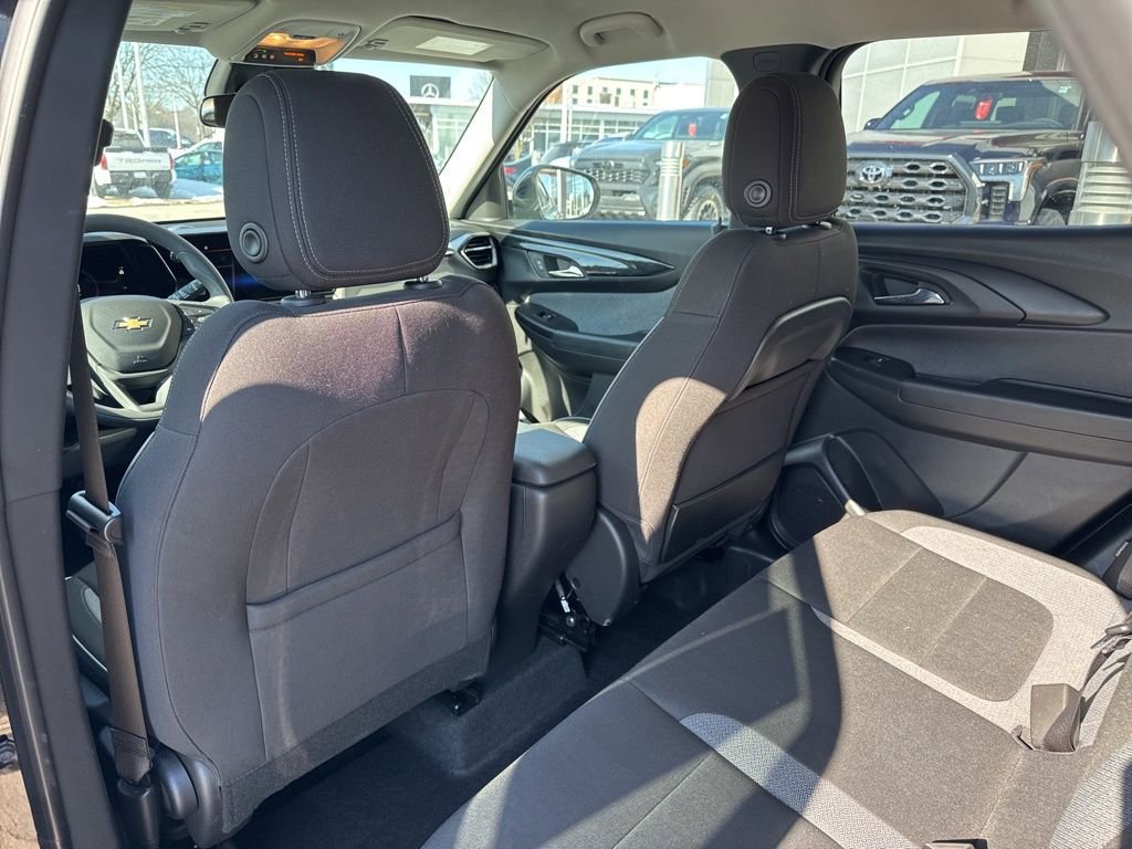 Used 2025 Chevrolet TrailBlazer LT image 16