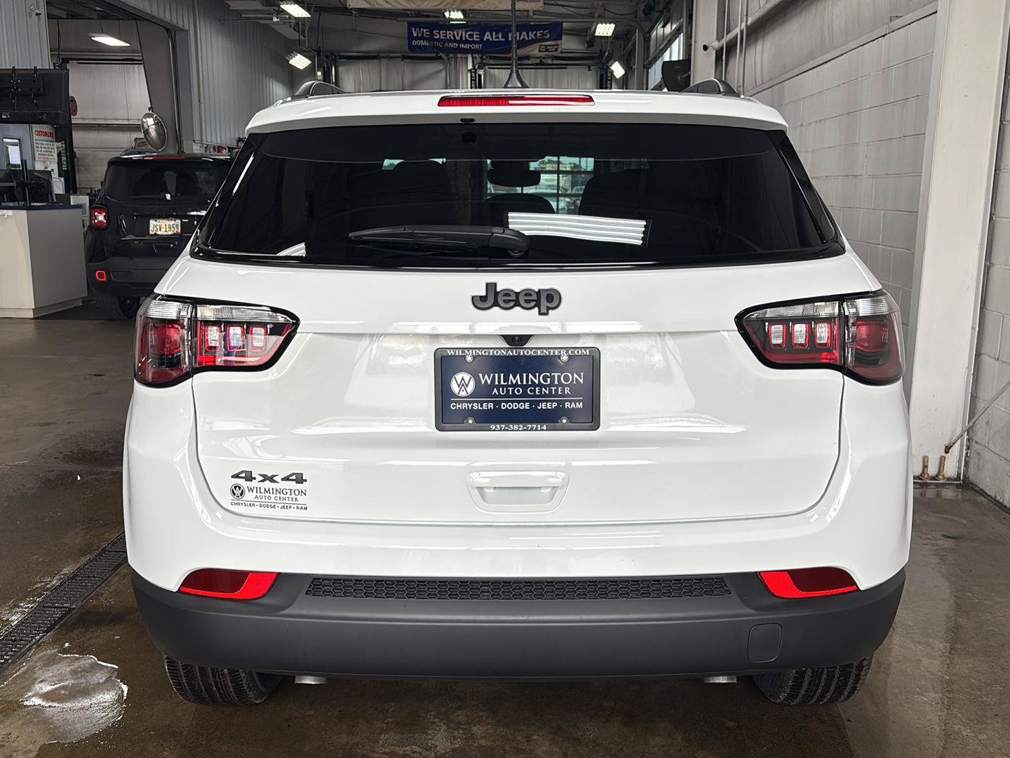 New 2026 Jeep Compass Latitude AWD/4WD image 39