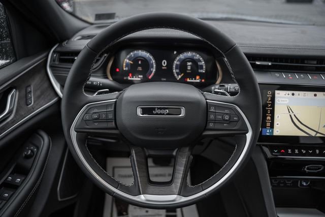 New 2026 Jeep Grand Cherokee L Limited image 35