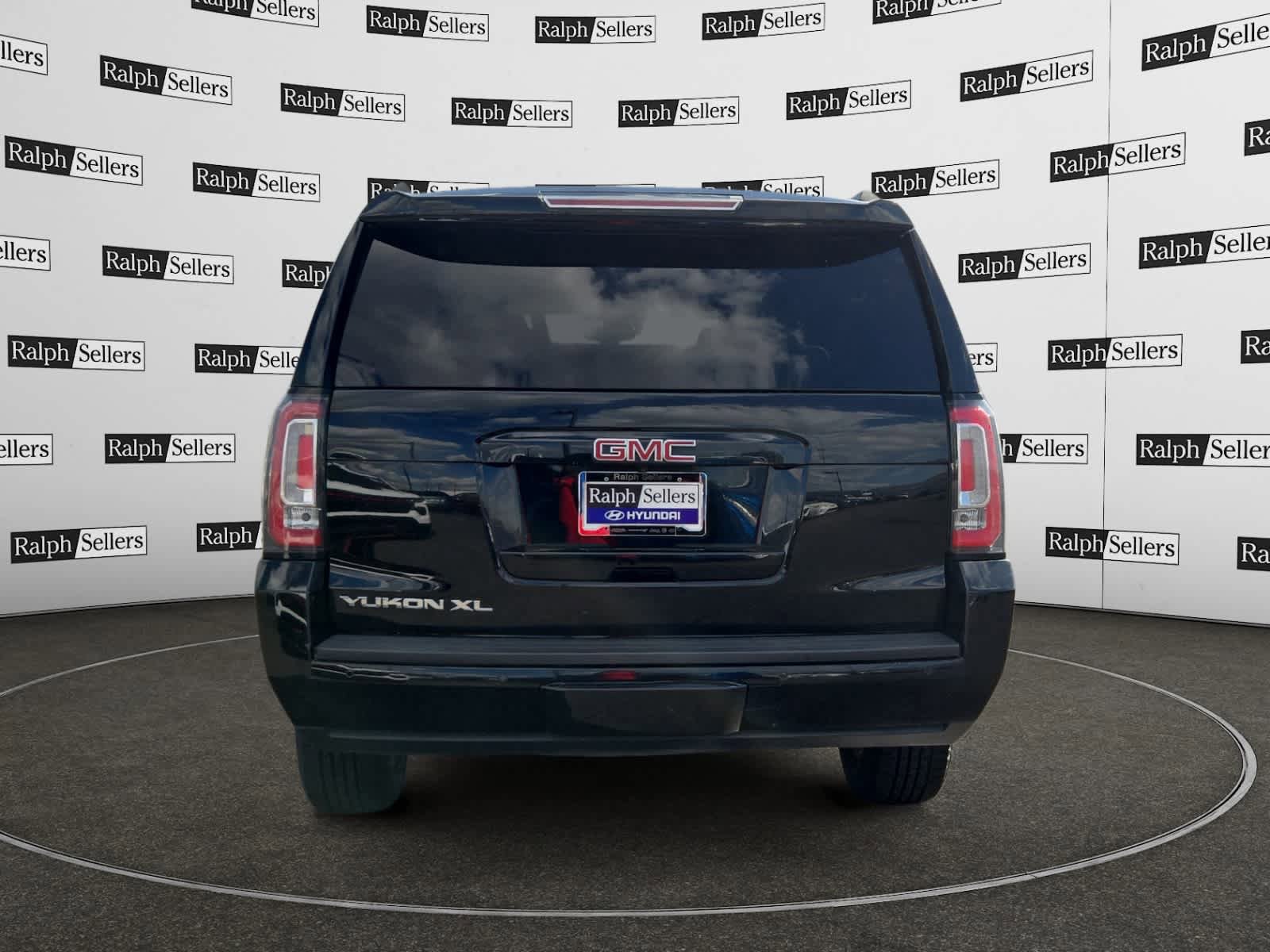 Used 2019 GMC Yukon XL SLT AWD/4WD image 5