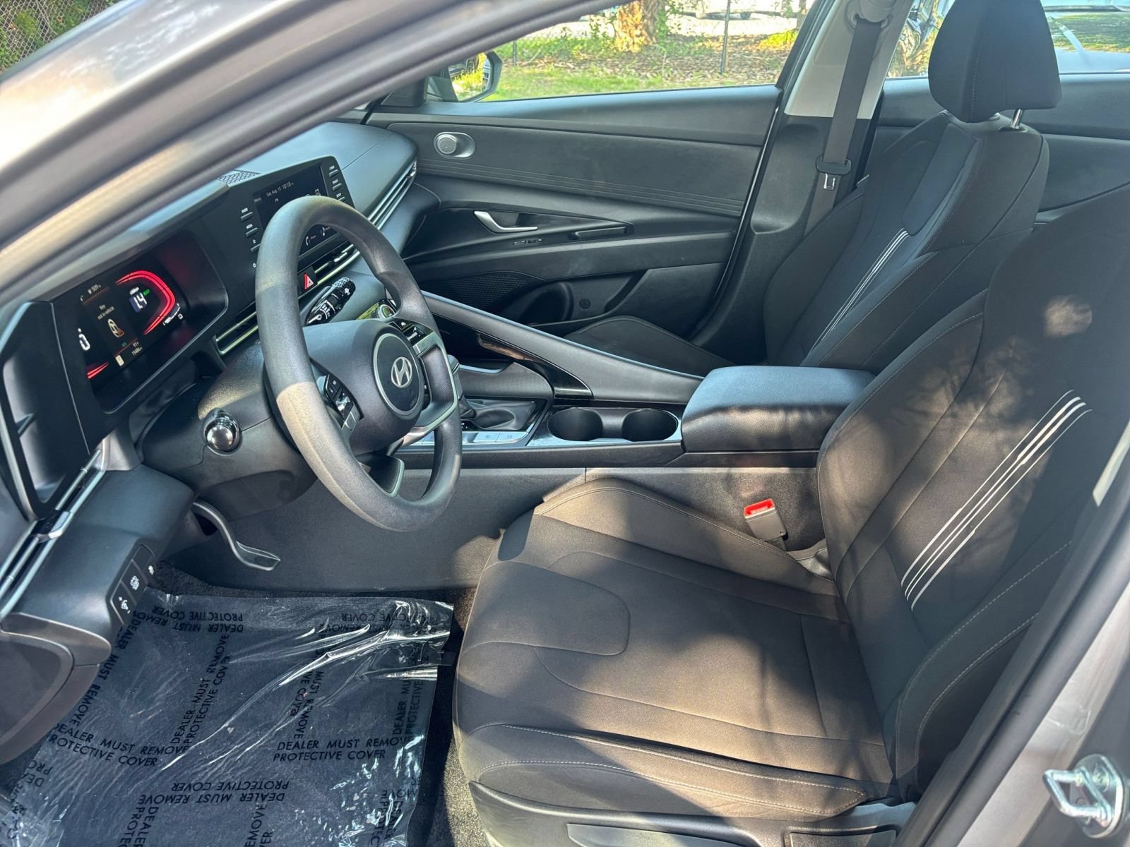 Used 2026 Hyundai Elantra Hybrid FWD image 25
