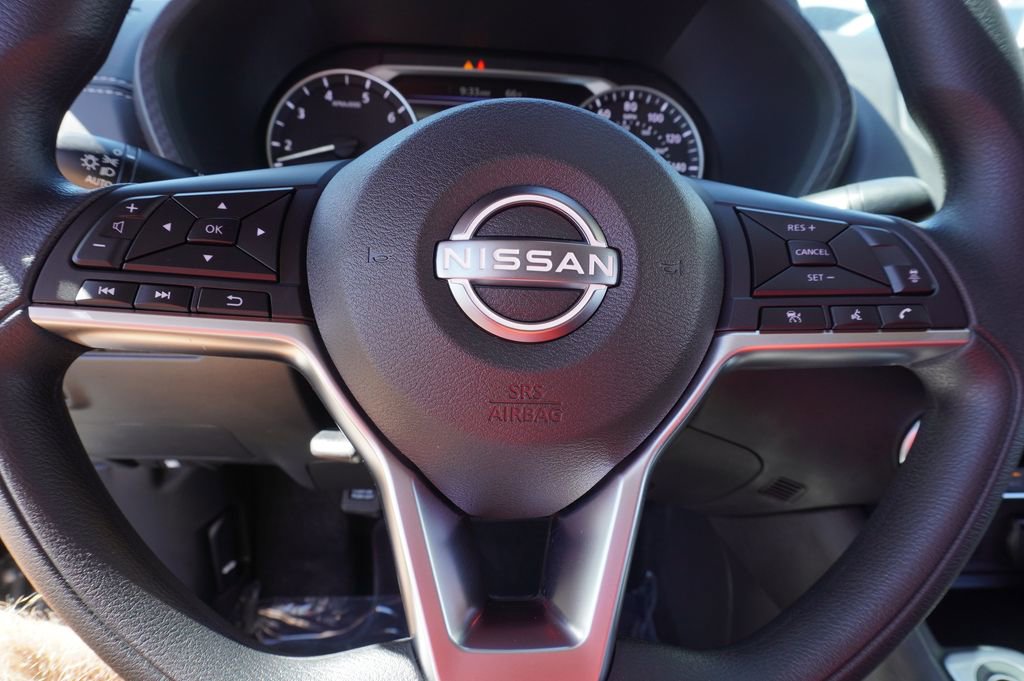 Certified 2025 Nissan Sentra SV image 17