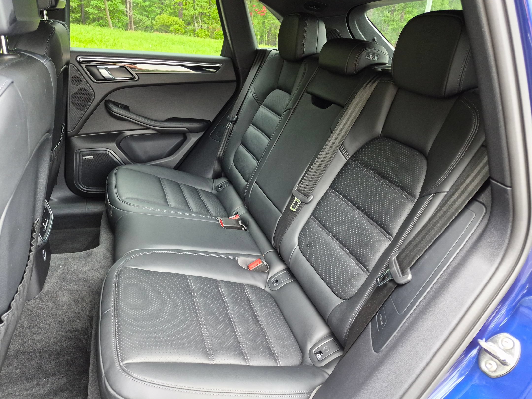 Certified 2026 Porsche Macan AWD/4WD image 25