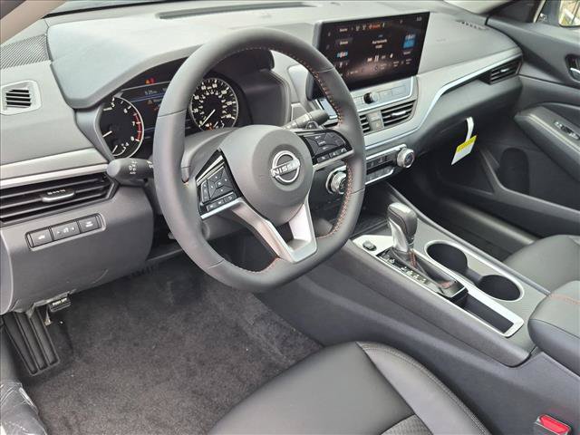 New 2026 Nissan Altima 2.5 SR FWD image 3