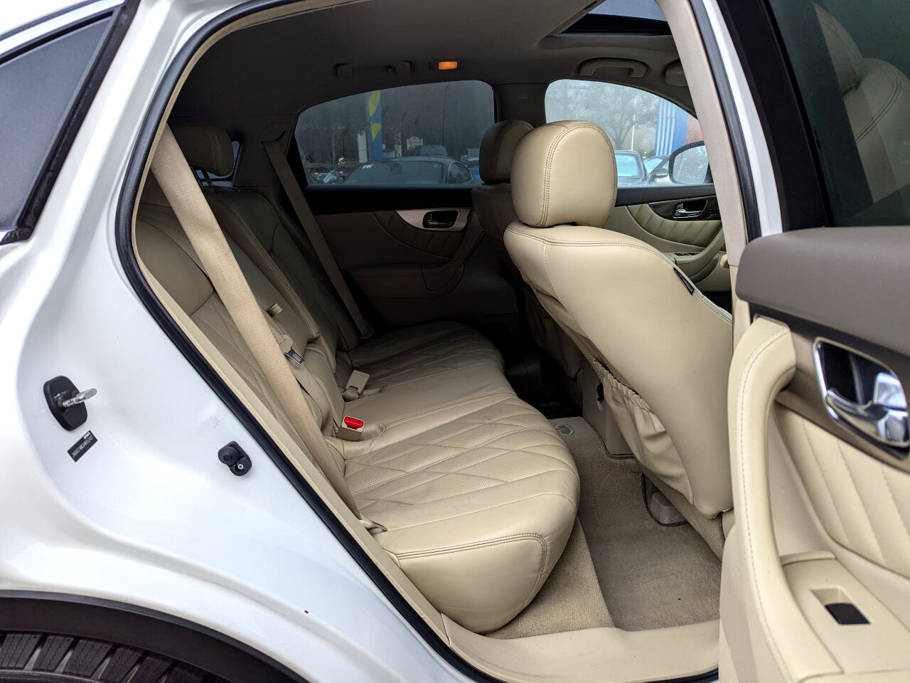 Used 2010 INFINITI FX35 AWD w/ Navigation Pkg image 40