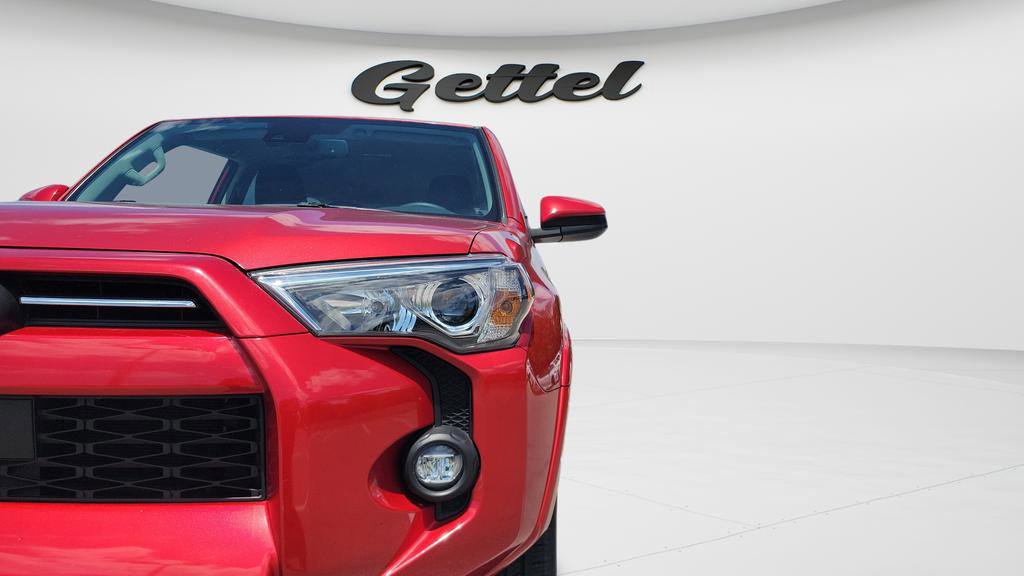 Certified 2022 Toyota 4Runner SR5 image 26