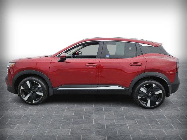 Certified 2025 Nissan Kicks SR image 4
