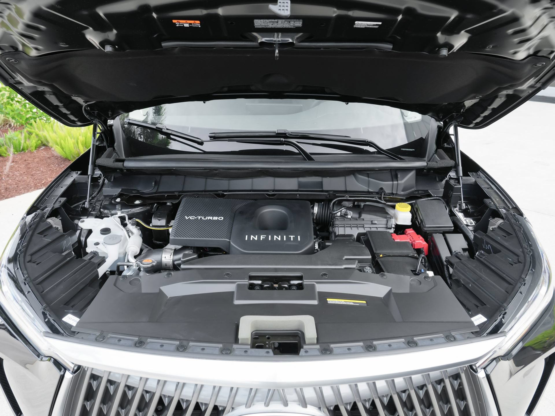 Certified 2026 INFINITI QX60 Luxe w/ Family Package FWD image 44
