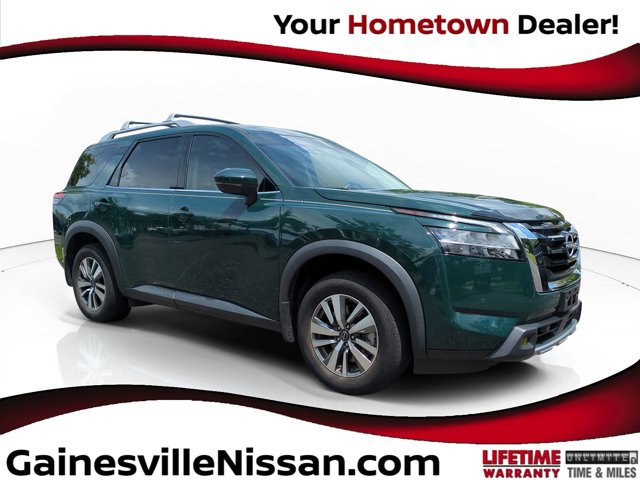 Used 2023 Nissan Pathfinder SL image 1
