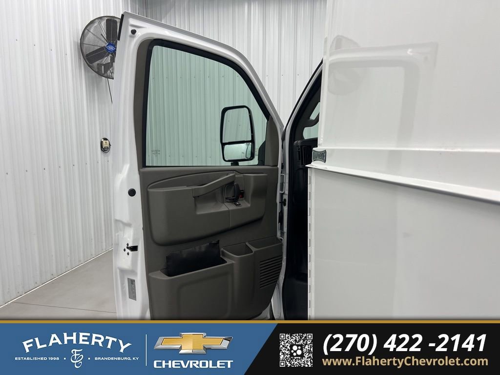 New 2025 Chevrolet Express 3500 w/ Power Convenience Package image 8